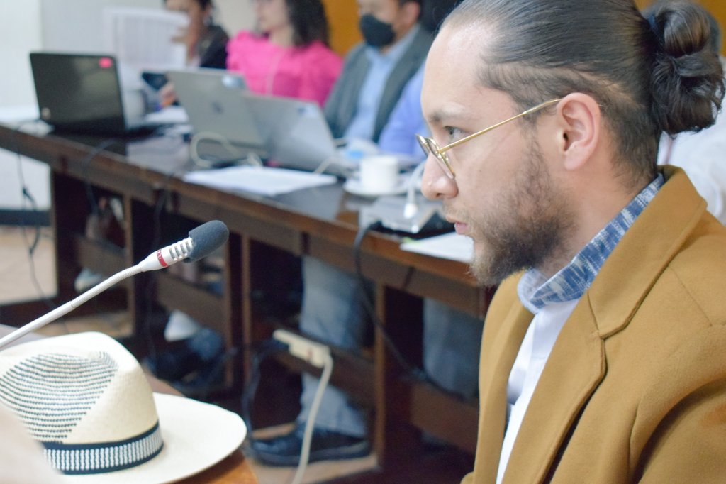RoqueOrdonezEc's tweet photo. Aprobamos en primer debate el Proyecto de Ordenanza para la declaratoria del Festival de Artesanías de América organizado por @CIDAPAMERICA como emblemático para la ciudad de Cuenca, así se dotará de recursos que apoyen en capacitación para artesanos. https://t.co/95Gxn5AjOl