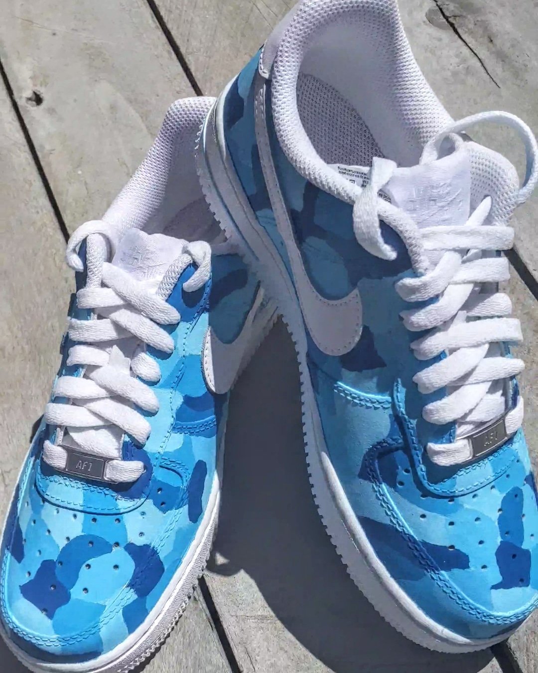 Made some costume shoes https://t.co/V22Mygv5IQ
