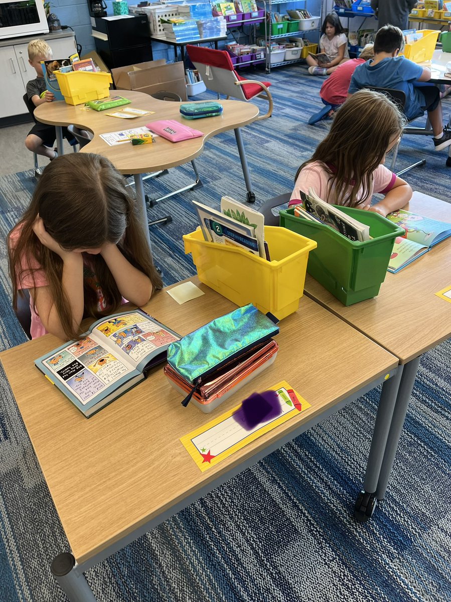 abergersclass's tweet photo. A little Read to Self and stamina building- and they rocked it! We’ve got some kids who love reading! 📚📚📚
@Jyouanes_ADDAMS #addamslearners https://t.co/8q0AVlH2U0