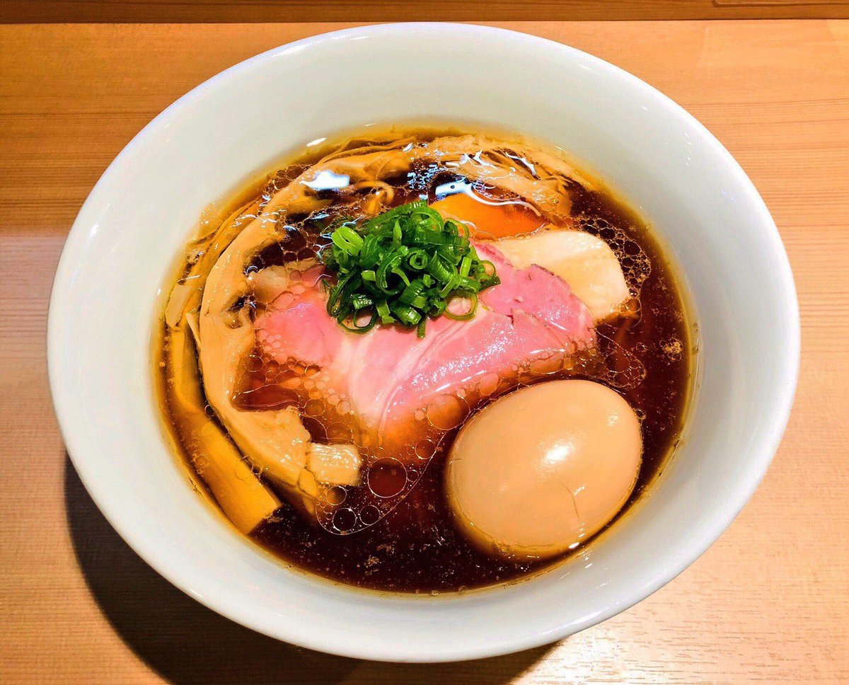 本日も11:00~22:00の通し営業です。今日は天気も崩れそうですがだいぶ涼しくなるようです。らぁ麺チャンスです。

本日限定ノドグロです。トビウオはお休みです。杯数限定冷やしもご用意してます。

らぁ麺はやし田新宿本店宜しくお願いしますm(_ _)m

#はやし田
#はやし田新宿
#のどぐろそば