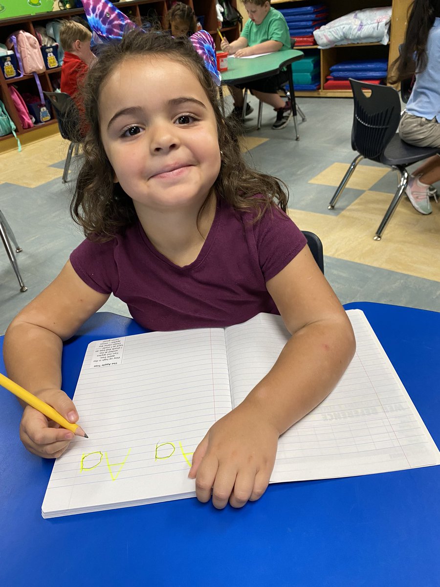nanajofletcher's tweet photo. They were so excited to work in their journals today! Tracing letter Aa and illustrating our Apple tree poem. #letterknowledge #finemotor #comprehension #vbe #vbevibe #sdircprek #prek #vpk https://t.co/TgKLEfRQJ4