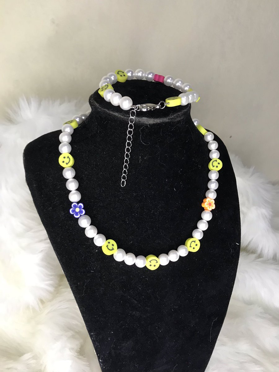 badexamy's tweet photo. I make beaded accessories o https://t.co/AirSSvS5qD