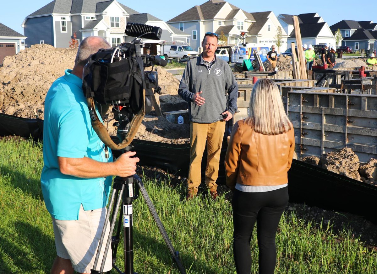 R_Blessington's tweet photo. This morning was a groundbreaking ceremony for @FPSDistrictWI @FPSDistrictWI Construction II students  in partnership with Tim OBrien Homes. This group is  led by teacher Mr. Mente. #1FPS https://t.co/qoM7KnFcjs
