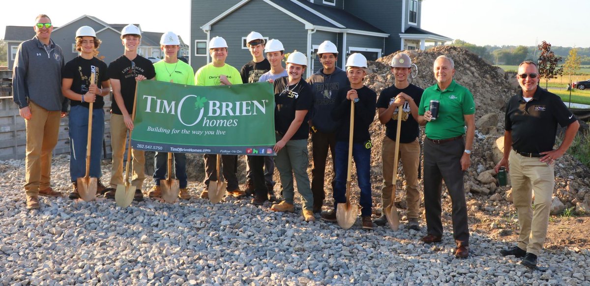 R_Blessington's tweet photo. This morning was a groundbreaking ceremony for @FPSDistrictWI @FPSDistrictWI Construction II students  in partnership with Tim OBrien Homes. This group is  led by teacher Mr. Mente. #1FPS https://t.co/qoM7KnFcjs