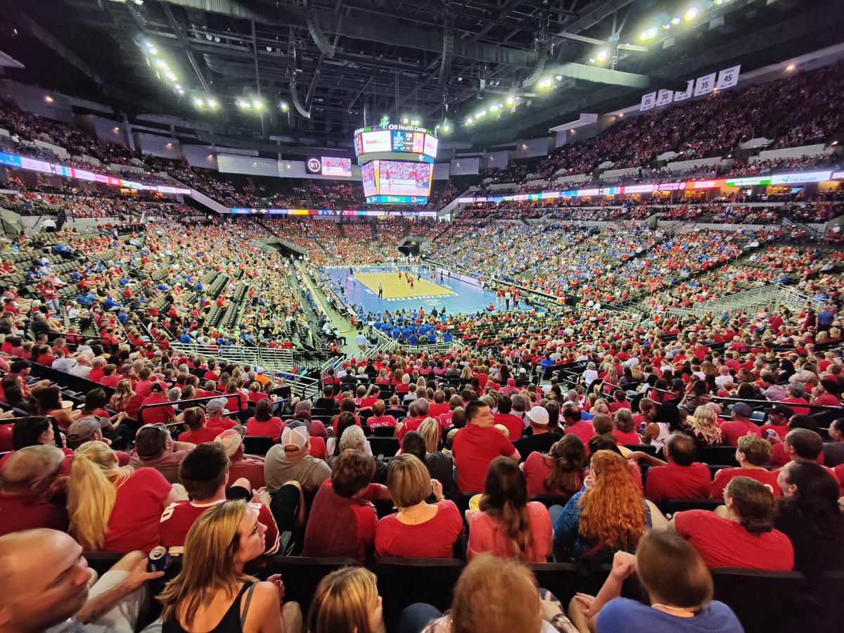white_tyler's tweet photo. Volleyball State. https://t.co/qLmHwhyVbQ