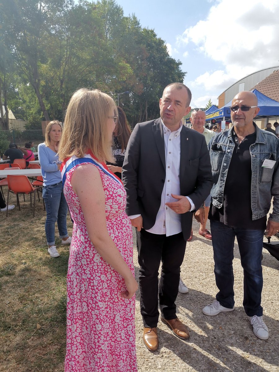 ErsiliaSoudais's tweet photo. Retour en images sur les forums d'associations d'#Othis et de #DammartinEnGoele ce week-end ⤵️

#association #rentree2022 #seineetmarne #Circo7707 https://t.co/KEoz5RM6Wa