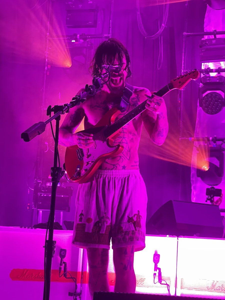 Depresión post concierto de <a href="/BiffyClyro/">Biffy Clyro</a>, dos horas más de concierto hizo falta😪