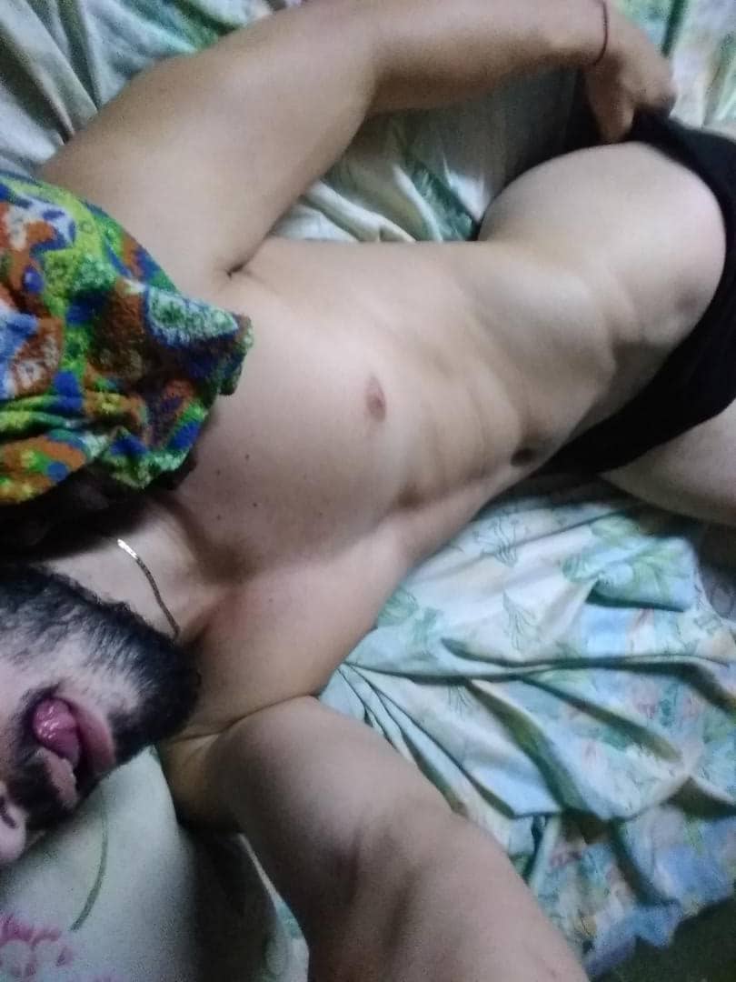 CupidoLibrec374's tweet photo. @jerkitjack #gay #nude #cuba #gaycuban https://t.co/qWmyRLQq5f