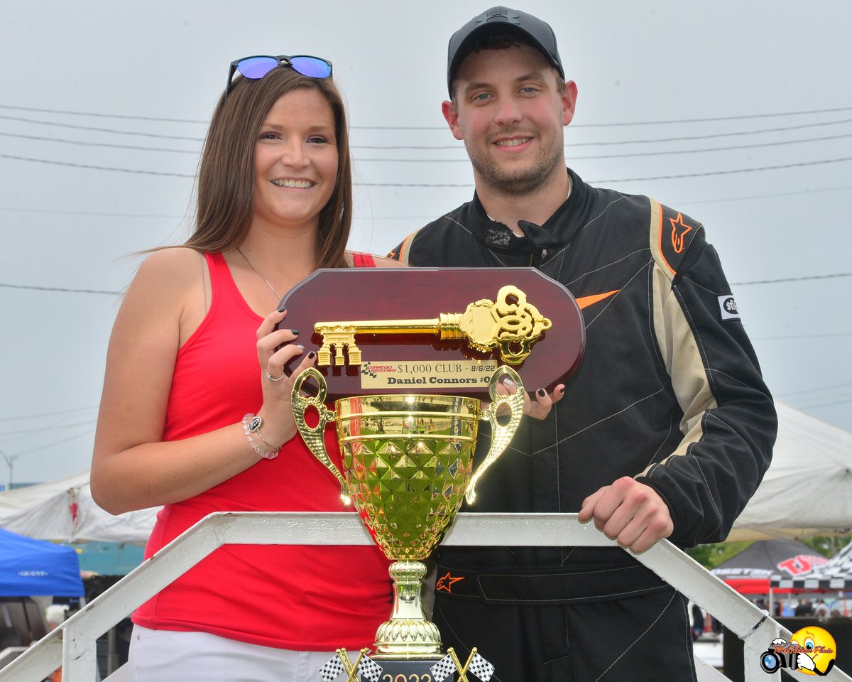 OswegoSpeedway's tweet photo. First-time winner on August 6, 2022, Dan Connors Jr, poses with his $1,000 Club Award on #BudClassicWeekend. ๐ #SteelPalace ๐ธ Rick Nelson https://t.co/6lhevV4pJy