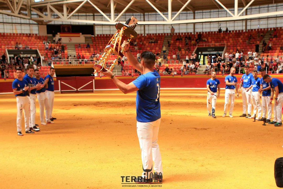 Afitauro (@afitauro) on Twitter photo Concurso de recortes en Illescas
Toros de la ganadería Palha muy bien presentados.
1º Use
2º Jonatan Estebanez
3º Misu
4º Sergio Pinel
📷 <a href="/MAESTREJc/">JUAN CARLOS MAESTRE-TERRITORO</a> Concurso de recortes en Illescas
Toros de la ganadería Palha muy bien presentados.
1º Use
2º Jonatan Estebanez
3º Misu
4º Sergio Pinel
📷 <a href="/MAESTREJc/">JUAN CARLOS MAESTRE-TERRITORO</a>