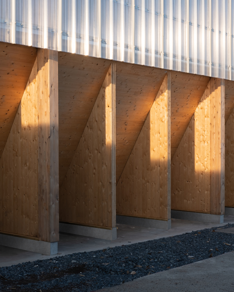 springergroup's tweet photo. With so much exposed wood, it would be easy to think this #building is still under construction. #archi  https://t.co/vv3rOgbjRU https://t.co/Bm6DNACdsE