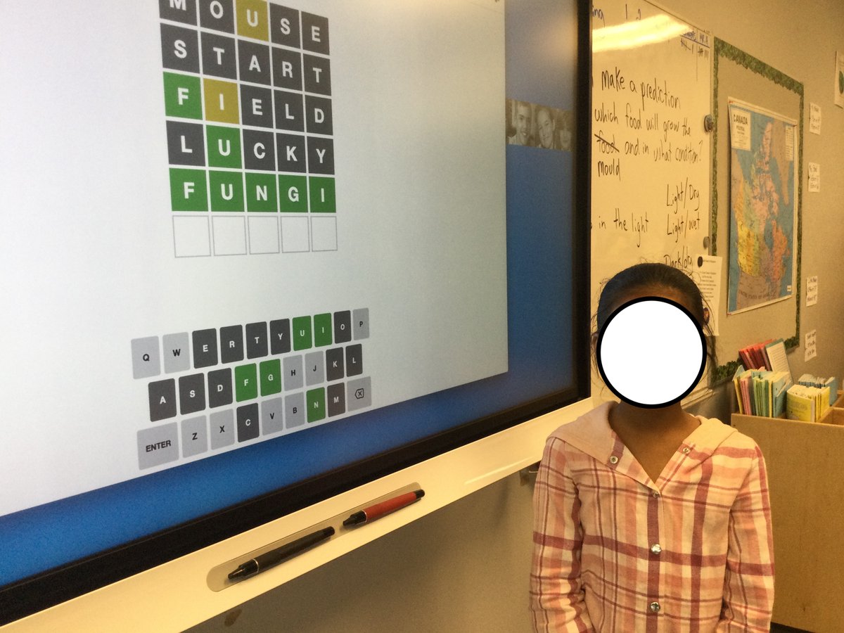 MrHuntersClass's tweet image. Our growing mould experiment is underway. A shout out to wordle for the connection to the students&apos; Science learning over the past 2 weeks.