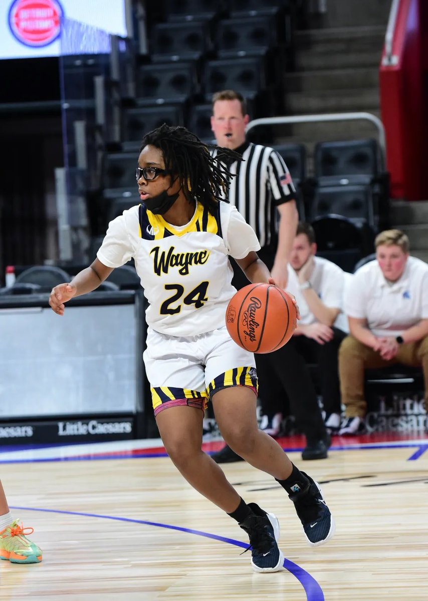 BedrocksBest10's tweet photo. IN NATION NEWS… Lead Guard Colleena Bryant was just offered a Full ride scholarship to Georgetown University #LochnessLee #chartclimbing https://t.co/q60QShPmcO