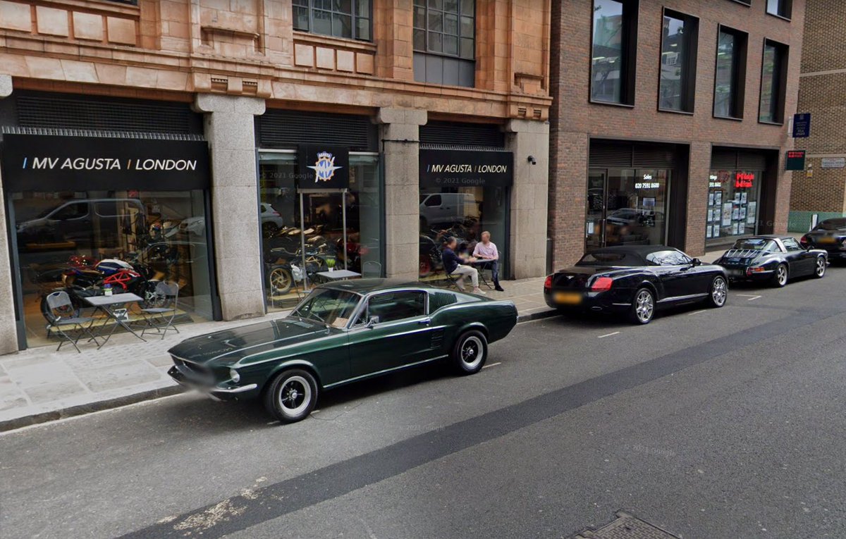 Cars_SV's tweet photo. A Ford Mustang in Bullit Spec is special. A Porsche 911 Targa is also special. Together, they are magic.
Spotted outside MV Augusta's dealership in London, England - #SV_Classics https://t.co/Ew81GguLNg