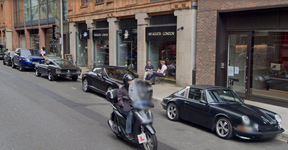 Cars_SV's tweet photo. A Ford Mustang in Bullit Spec is special. A Porsche 911 Targa is also special. Together, they are magic.
Spotted outside MV Augusta's dealership in London, England - #SV_Classics https://t.co/Ew81GguLNg