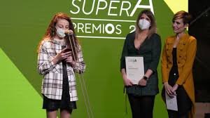 alcala_lareal's tweet photo. TELEVISIÓN | Este jueves a las 8h10, en directo en Antena 3 Noticias, el secretario general de @UPAANDALUCIA @CristobalCano26
Y por la tarde en Canal Sur, en directo, @Barucacrobatica recibe el suelo para competiciones oficiales conseguido gracias al Premio Iberdrola Supera 2021. https://t.co/KW5ADcppXD