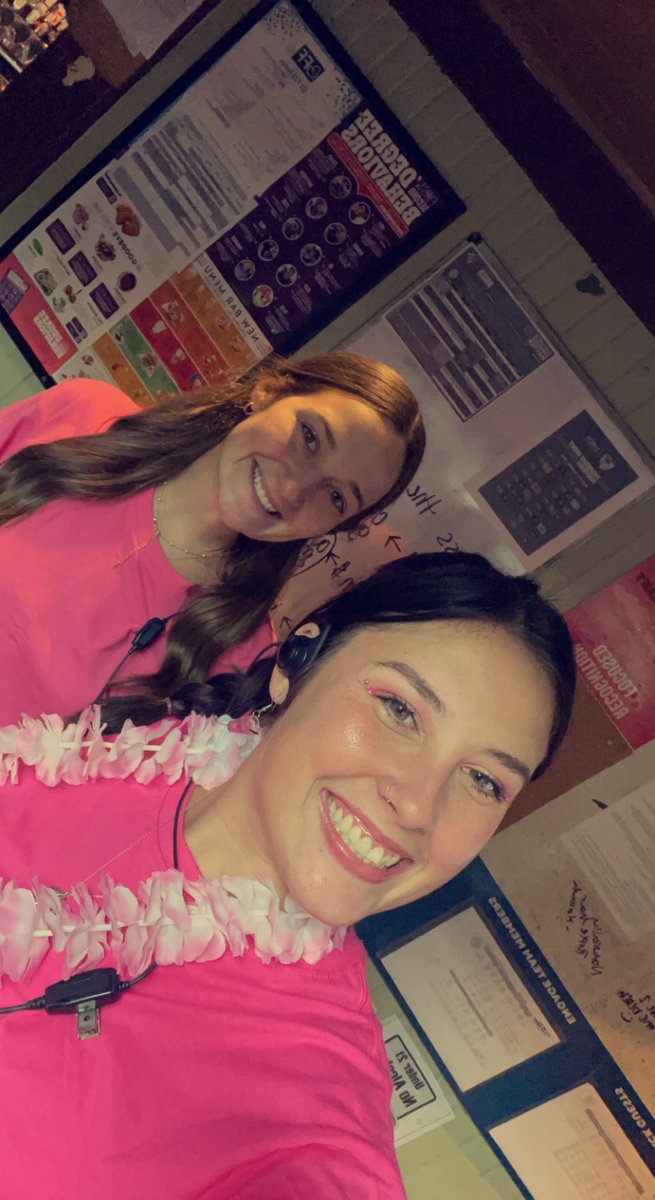 So excited to serve our Chili’s guests on #BarbzDayAtChilis  <a href="/NICKIMINAJ/">Nicki Minaj</a> 
<a href="/Chilis/">Chili's Grill & Bar</a> 💗💖💞💕💓💖💞
