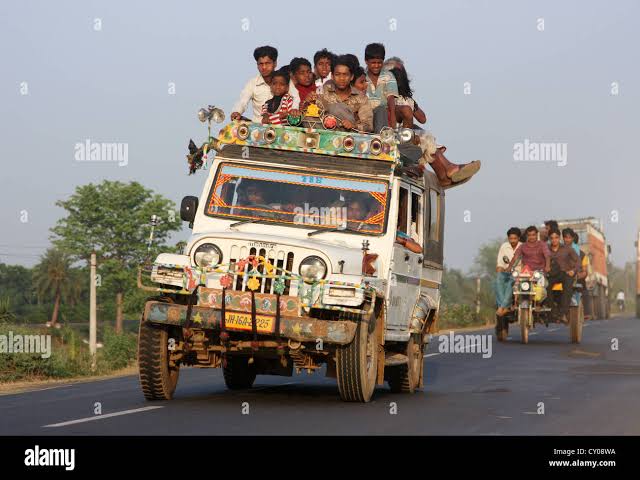ManikshaG's tweet photo. Shri @nitin_gadkari sir makes seat belt mandatory for back passengers

How many seat belt are required here https://t.co/VzC3UR7jKK