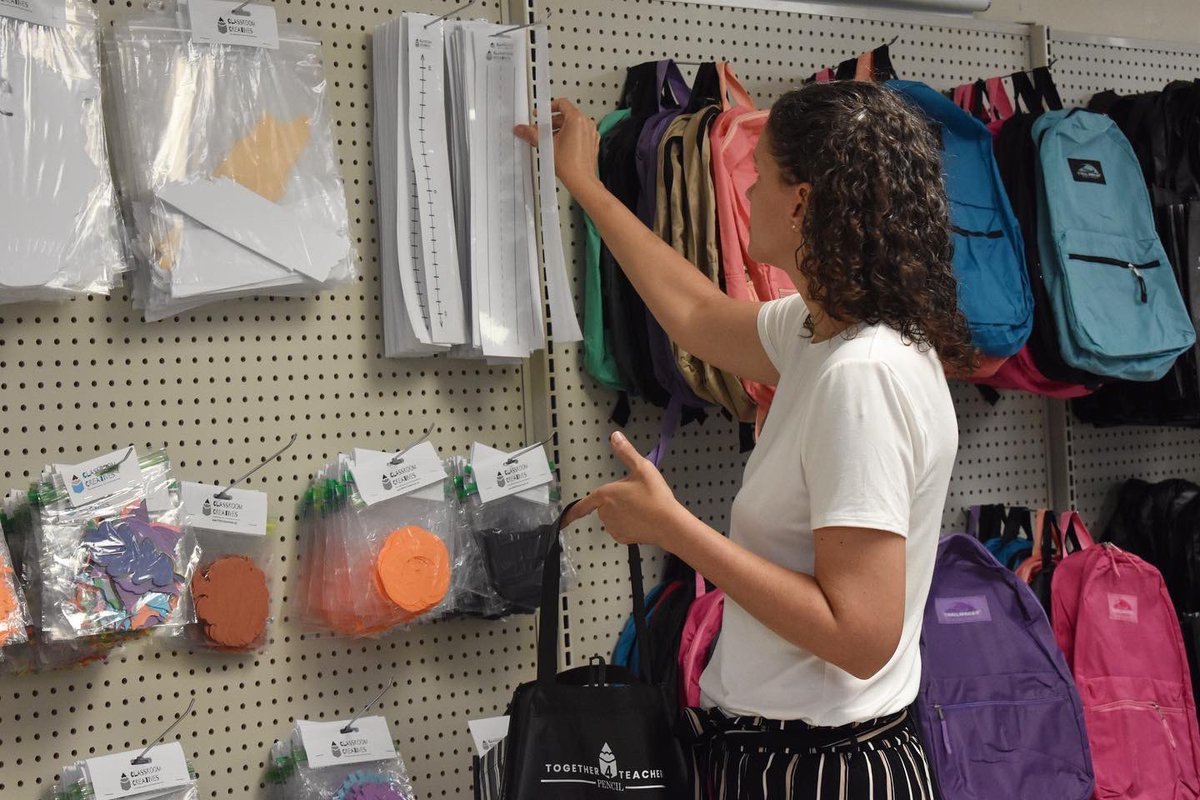 PENCIL4Schools's tweet photo. Celebrating opening day at our newest Antioch satellite #DGPENCILBox! Thank you Haywood Elementary for sharing your space with us, so we can place free school supplies into the hands of more @MetroSchools teachers.
Make your shopping appointment here: https://t.co/y3UuQd8FDd https://t.co/4SlmGtRXVT