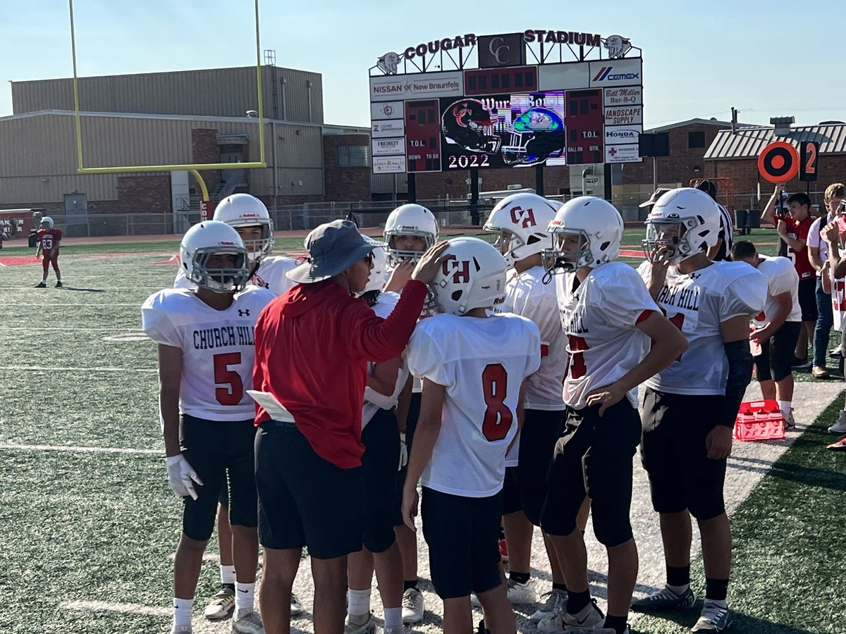 MECHS_Principal's tweet photo. FB season is off and running. Great to see the energy so high tonight. Looking forward to a great season.  #chmsgrowingstudents #chmsbuildingcharacter https://t.co/cdnEMg6a1D