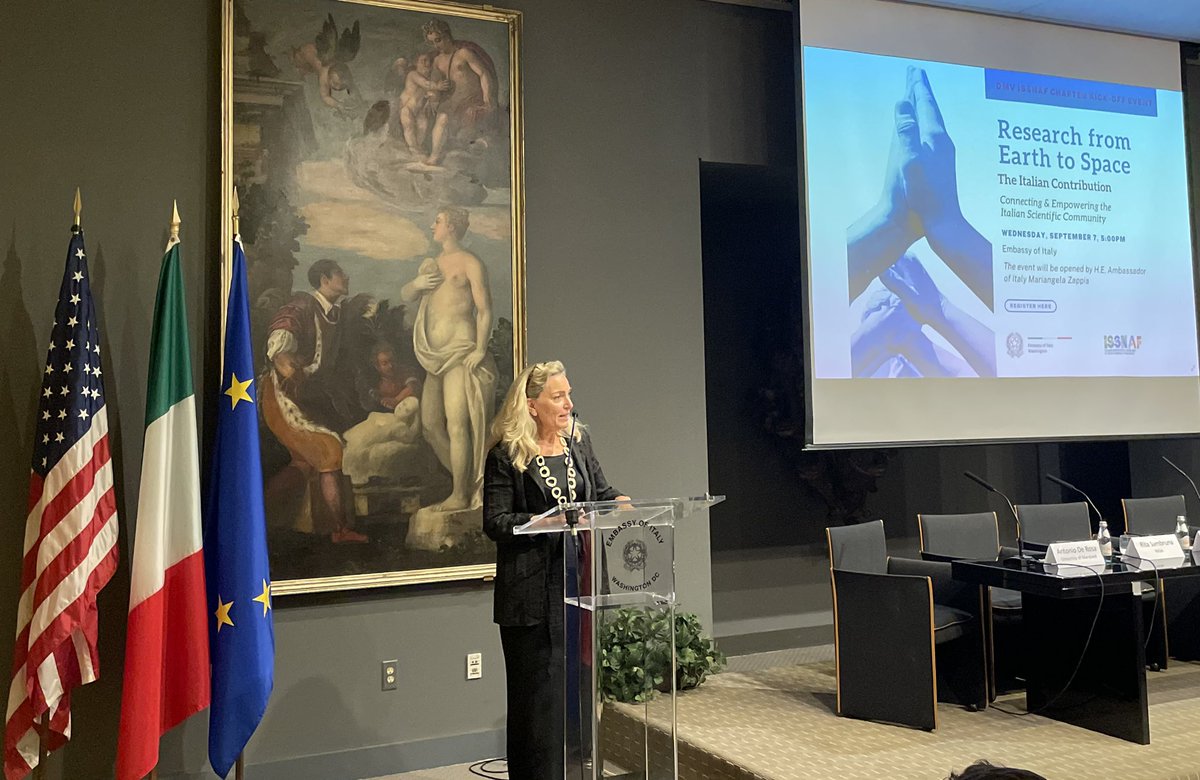 Italy in US tweet media