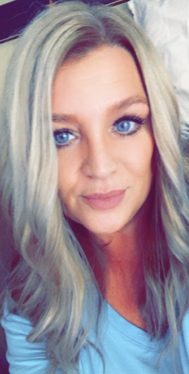 AprilShuff's tweet photo. Thank y’all for the beautiful birthday wishes! Each one is appreciated. And a very special thank you to the one and only person who was kind enough to send me a birthday blessing. Love y’all. #CheersTo50 🍷 https://t.co/WXaT21SztE