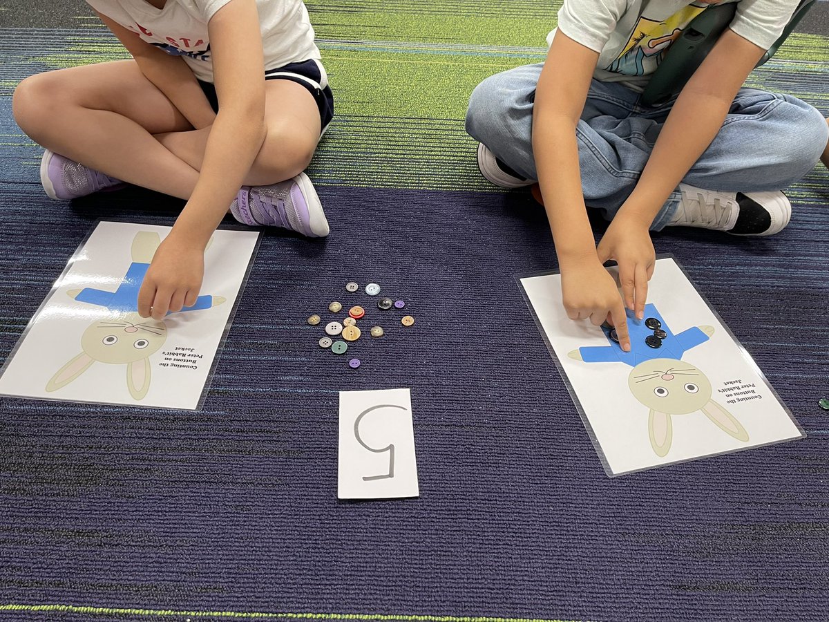 MsMedinasClass's tweet photo. My students had such a great time counting buttons for Peter Rabbit’s jacket! 🐇 @CimarronElem #CEcheetas https://t.co/LUKFCD6Tzl