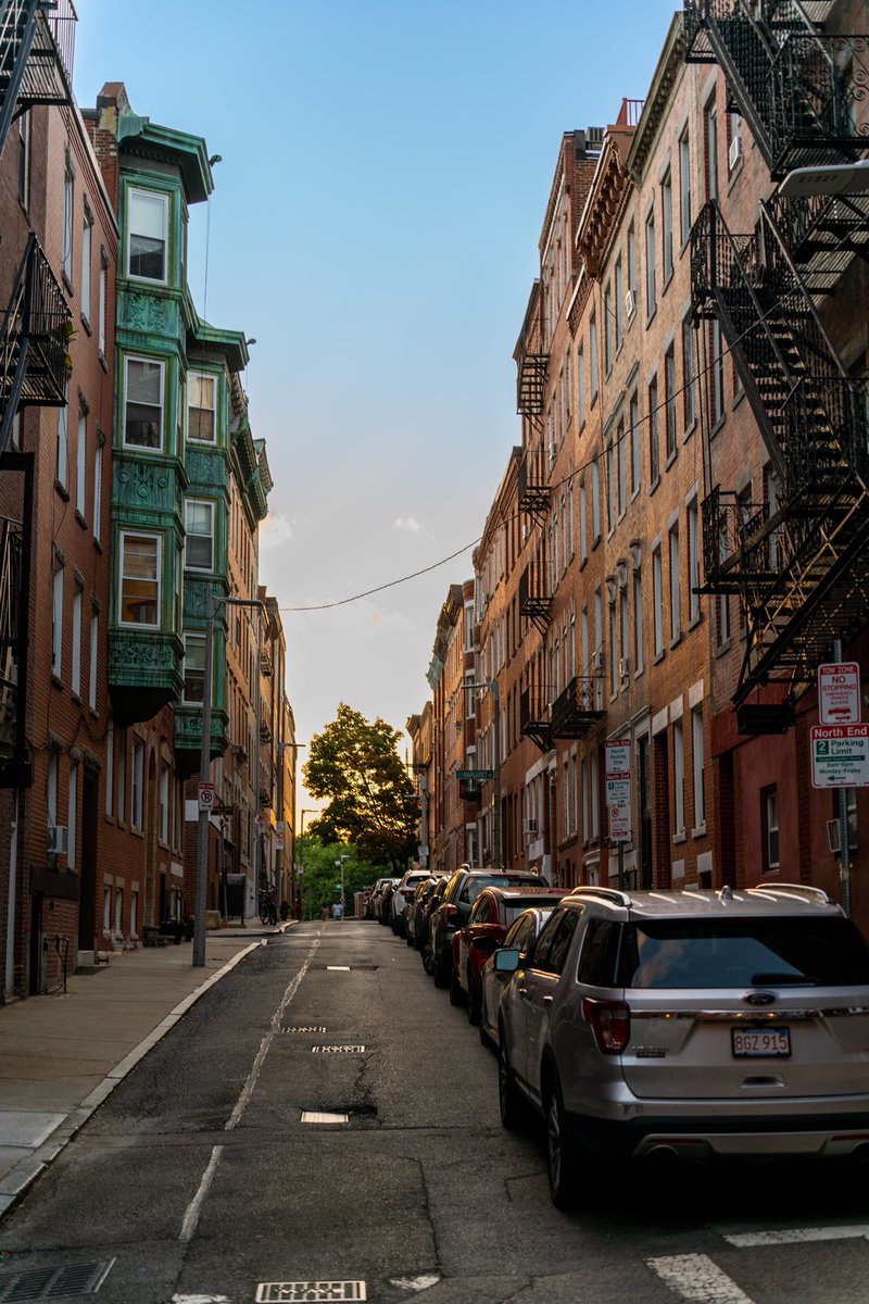 Twan2three's tweet photo. Boston https://t.co/ZycrNvqkb5