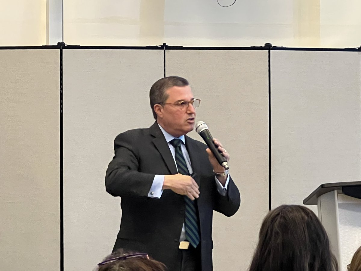 BecauseSurfside's tweet photo. Jose j. Arrojo, esq. Director, miami-dade commission on ethics and public trust speaking about county and municipal ethics codes & citizens' bill of rights — where are you @ShlomoDanzinger?#surfside #truthingovernment #citizensbillofrights https://t.co/WT8MSZlzKN