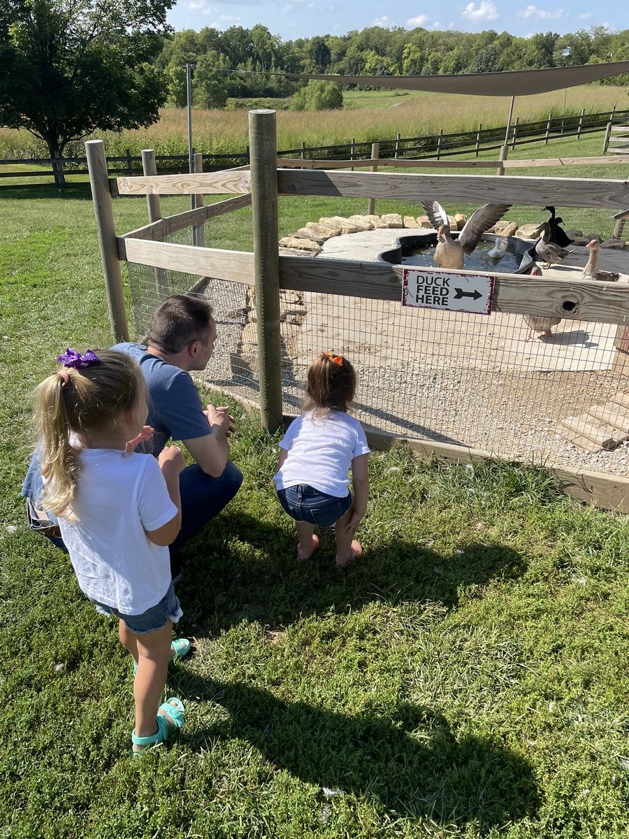 edenallison86's tweet photo. Working our way through our fall bucket list with these two girls before Audrey shows up! #ApplePicking #AppleSlushies #TisTheSeason #SistersBeforeMisters #RedBarnFarm https://t.co/GTJTxENwzA