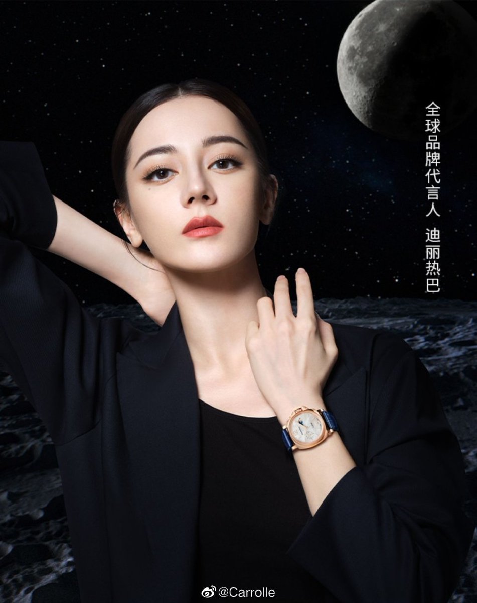 BucinYangDi1188's tweet photo. #Dilireba as the Global Spokesperson for Panerai commercial photos. She interprets Luminor Due Luna Moon Phase Watch. Elegant queen with the Moon and Black theme 🌚 🖤

#Dilraba #迪丽热巴 https://t.co/FhBfAespF3