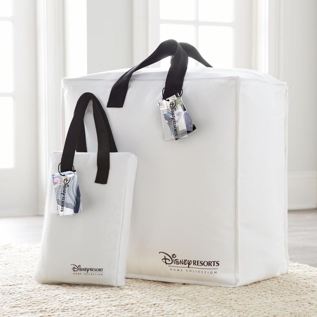 SobelatHome's tweet photo. 🔥⁠ ARRIVING THIS MONTH!! 

The Disney Resorts Home Collection 

Come share in the Magic of the NEW ❤️  Grand Floridian Resort Inspired Bed set and Throw. 🎆⁠

⁠#disneyresorts #theGrandFloridianresort ⁠#disneyworldorlando #disneyinstagrammer⁠ https://t.co/msQwARWQ3i