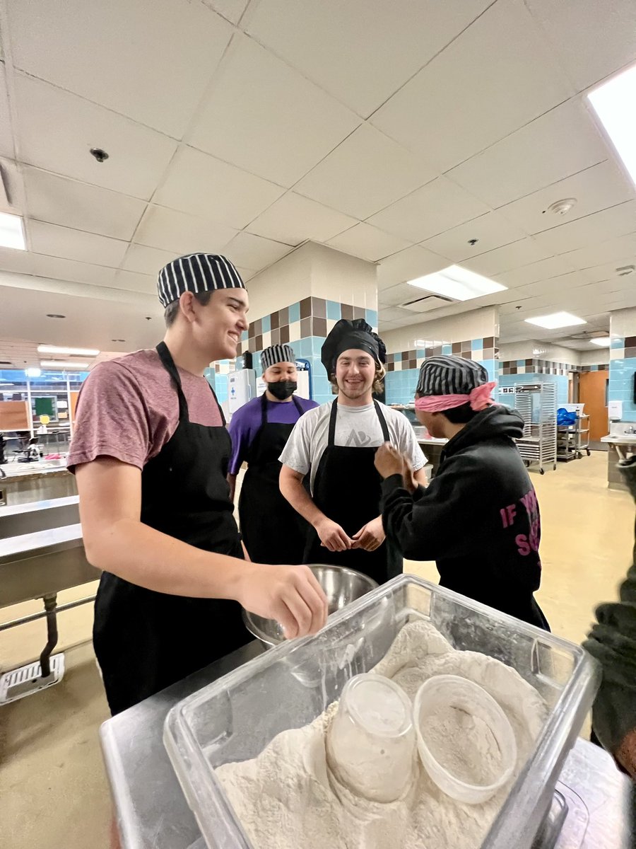 ECHS Culinary Arts tweet media