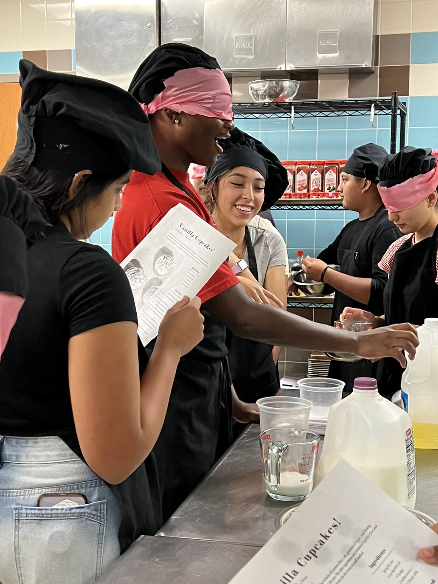 ECHS Culinary Arts tweet media