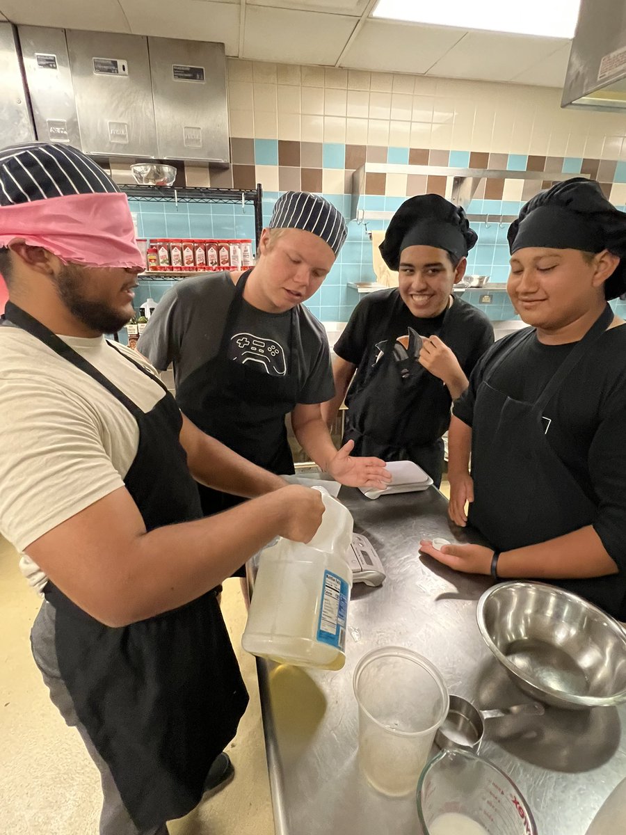 ECHS Culinary Arts tweet media