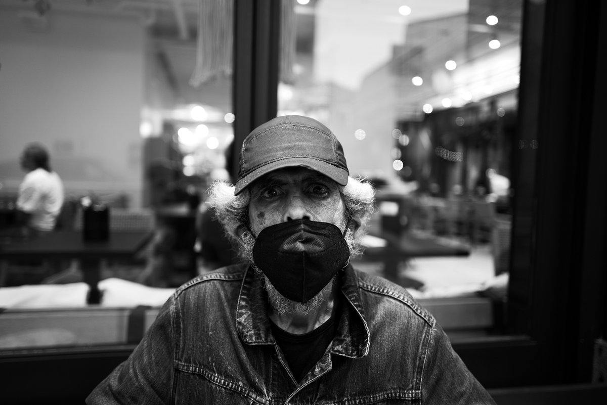 K017G's tweet image. His name is David. He is turning 69 years old this month. A🧵 about him and also about me.