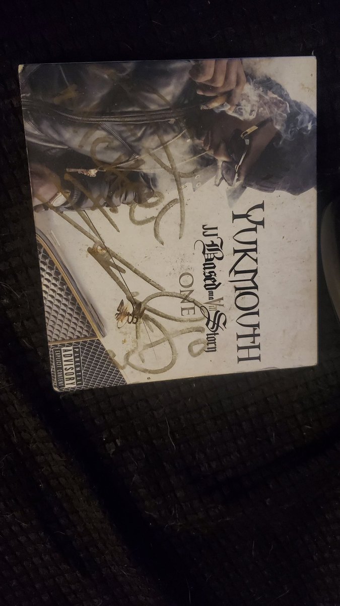 ThaRealMJizzle's tweet image. Still have my shit! #1Mob #Regime @THAREALYUKMOUTH