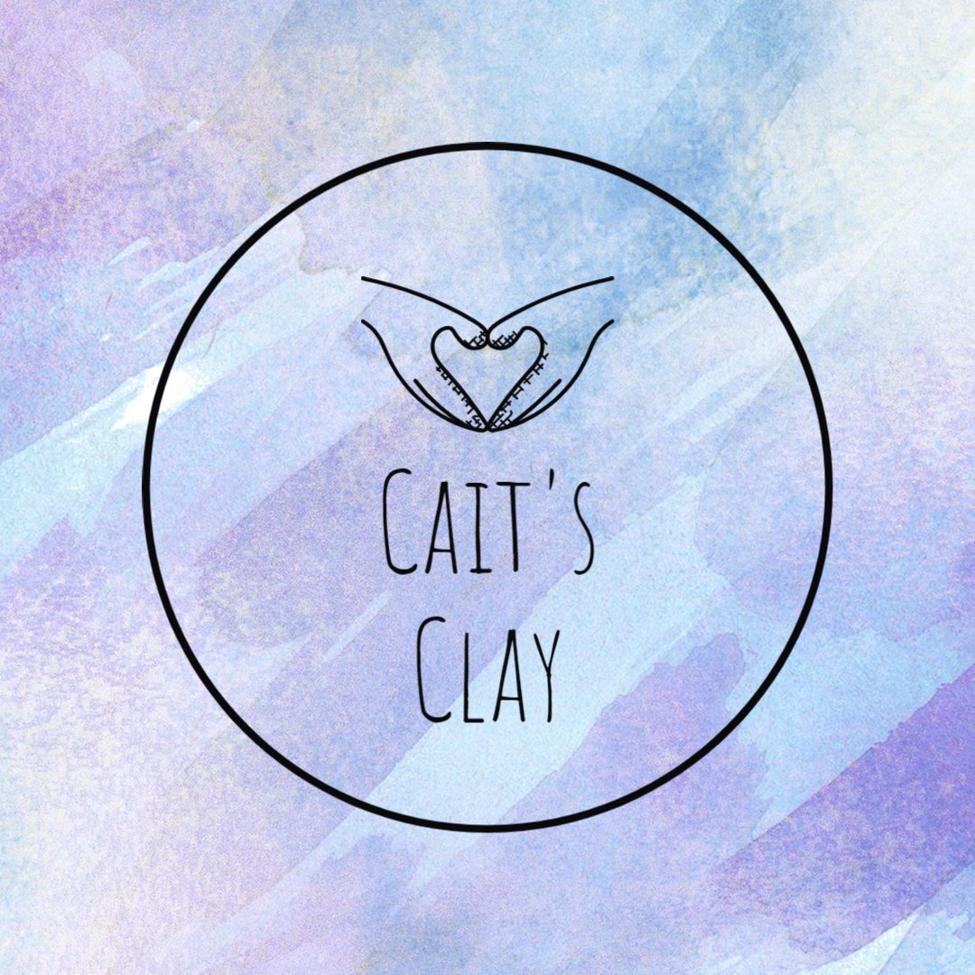 Itsmecaitynoe's tweet photo. If anyone doesn't know, I make and sell clay jewelry and accessories! My instagram is Caits_clay and my Facebook is https://t.co/odkB9wa1Dh. Right now I have spring and summer sets on "sale" 😊 https://t.co/XvJmMmNidb