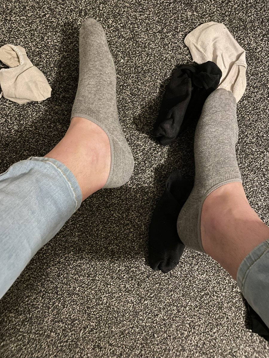SocksX6's tweet photo. #Feet #gayfeet #gay #feetِ #feetanime #sock #socks #socksman #socksmen #socksgay #socksguy #socksboy #gaysocks #piedi https://t.co/EgMRkyhZEd