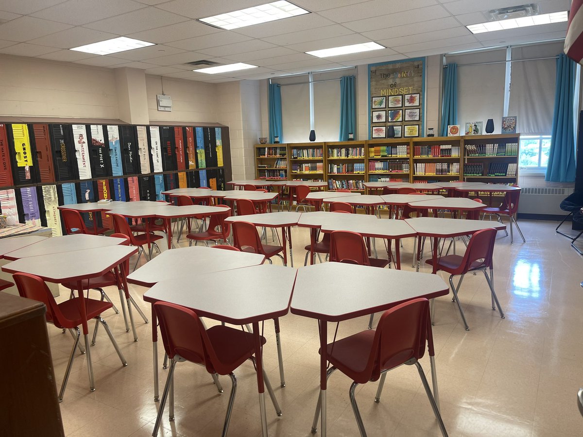 Beyond grateful and proud that I get to do what I love most in this room that is finally set up. I can’t wait to meet my new students tomorrow. Class of 2023, I’m ready for you. Hope you all are ready for me! <a href="/MS137Heroes/">MS137Q Heroes</a> <a href="/Principal_Trin/">Pamela Trincado</a>