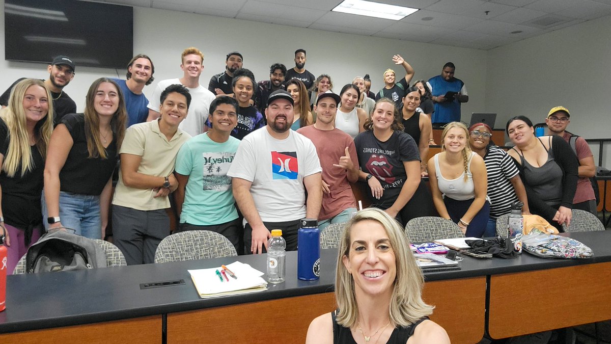 CbuSpp's tweet photo. First day of class with Cohort #5! ✅️

#fall #fallseason #fallsemester #cbuspp #spp5 #sportpsychology #tuesdaymotivation #cbu #lanceup #livewithpurpose https://t.co/2jOrXdElQl