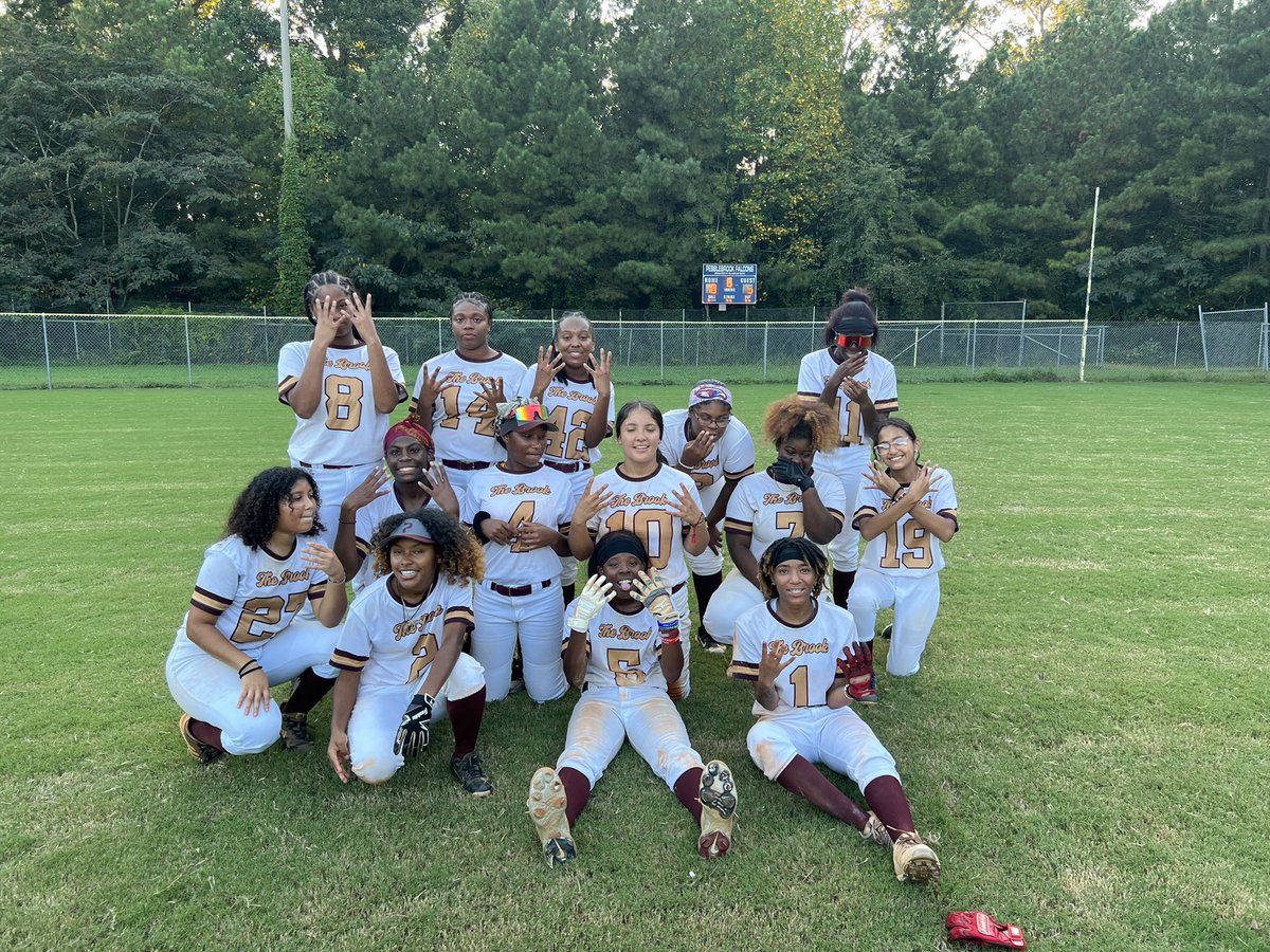 phsfalconsports's tweet photo. Congrats on the 11-3 victory against Galloway! #BrookWay #LadyFalcons https://t.co/GXfmsxvYHC