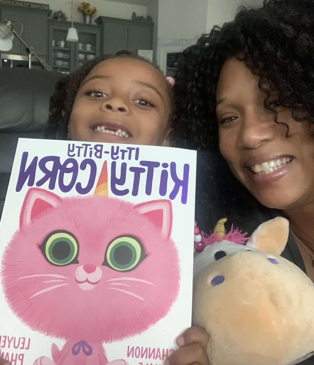 LitCoachSonya's tweet photo. Day 7: This little lady required a different unicorn 🦄 book, so we gave Skandar the day off. “Itty-Bitty Kitty Corn” was definitely a fun read with a kindergartner. 🥰📖#Read30for30 #NanaReads #TeamUnicorn https://t.co/04GMRmRLQz
