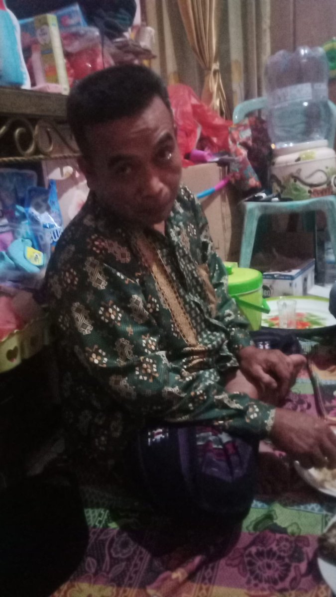 Pagi yang penuh berkah

Tidak ada kelahiran lagi setelah kamu lahir,

Tidak ada kematian lagi setelah kamu mati.

Artinya.. Saat ini bukan lagi saatnya menunggu tapi saatnya bekerja dan mencari.