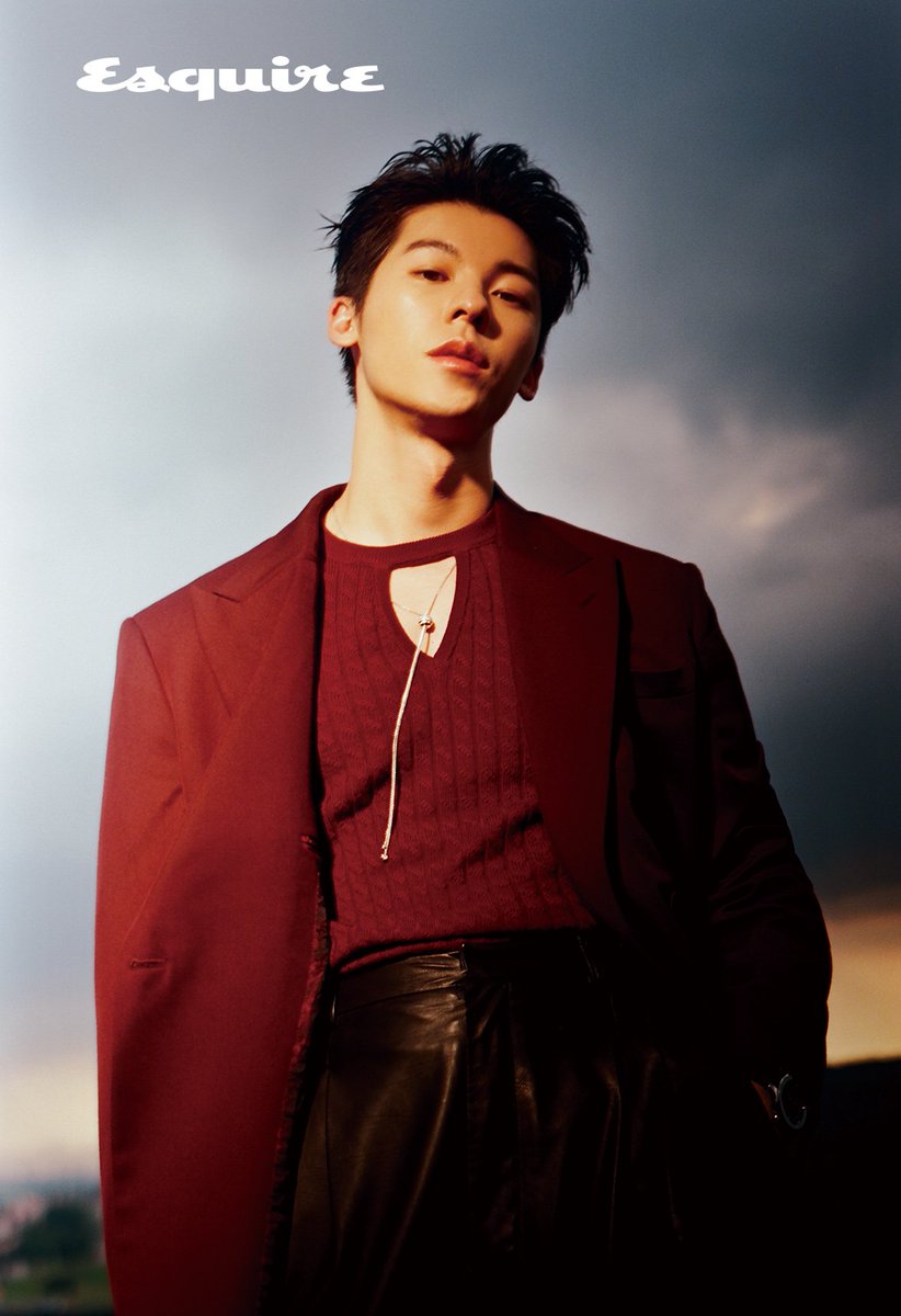 shiningstar_kh's tweet photo. 220907 에스콰이어 타이완 2022년 9월호

#허광한 #许光汉 #許光漢 https://t.co/ngOxQ0AndU