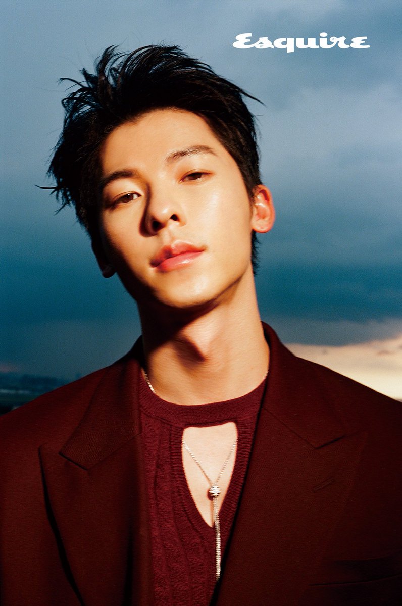shiningstar_kh's tweet photo. 220907 에스콰이어 타이완 2022년 9월호

#허광한 #许光汉 #許光漢 https://t.co/ngOxQ0AndU
