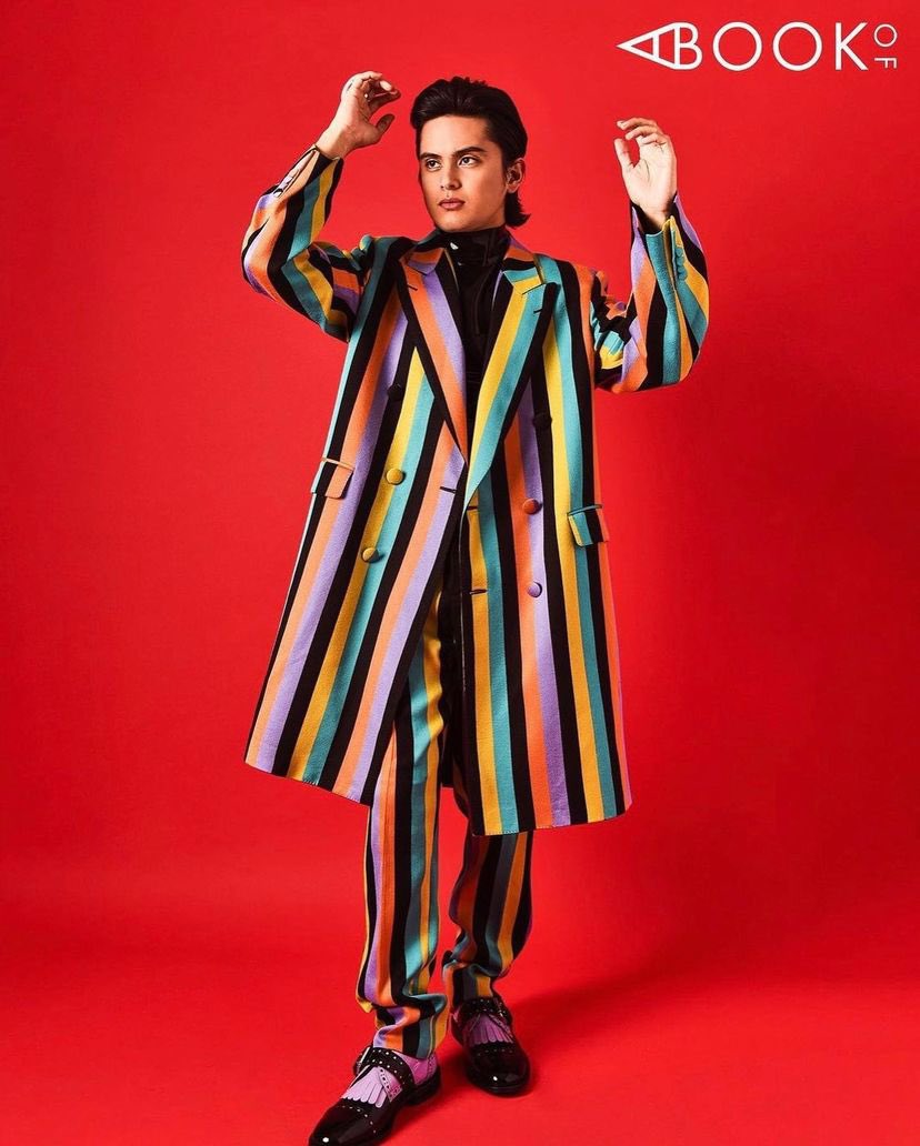 anntibiotic on Twitter "RT REIDersOfficial 🍦🍭abookof featuring