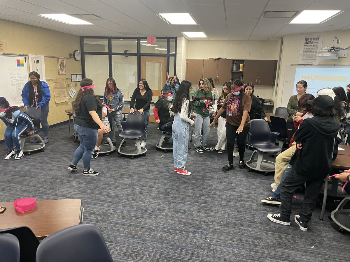 RLHSStuCo's tweet photo. Took a game break between all things HoCo at our meeting today! Best group of leaders out there! #hocoszn #stucofam https://t.co/GFxHAHuOBX