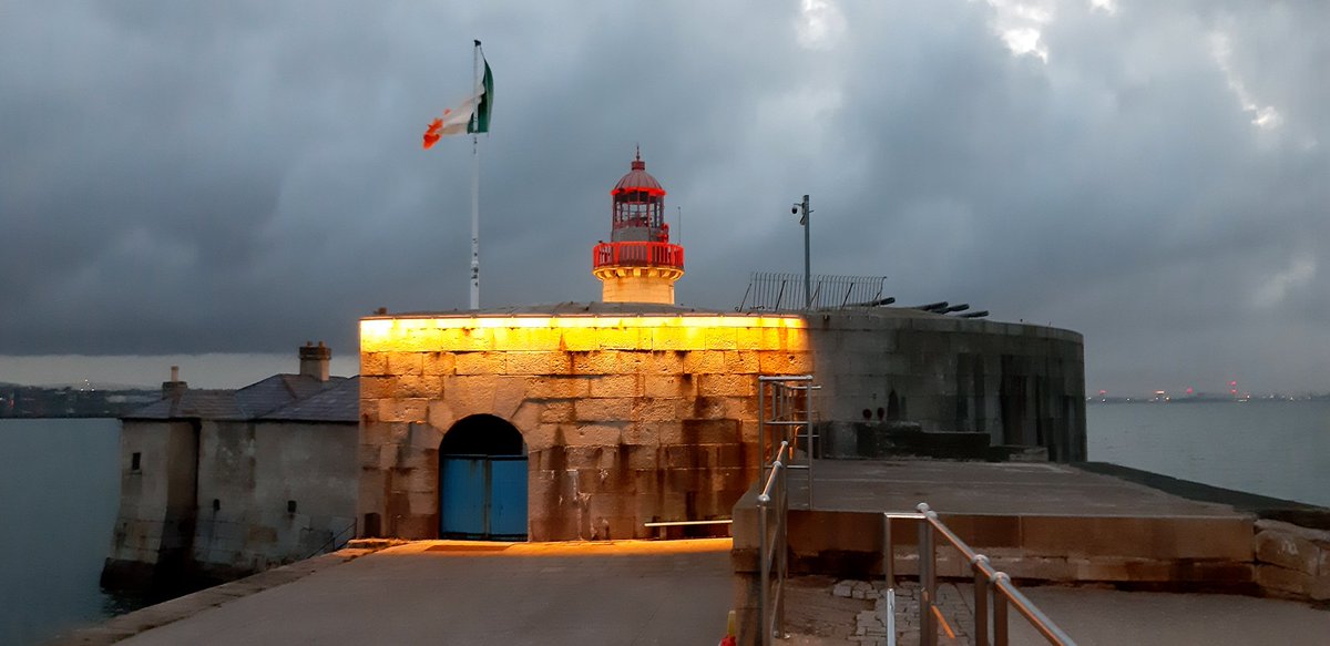 JenLinz's tweet image. East Pier Dun Laoghaire #DunLaoghaire
