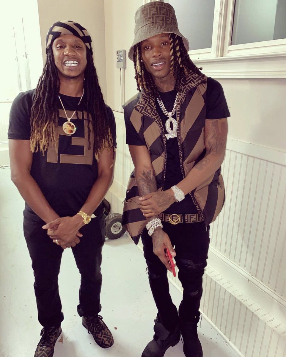 100KTrack tweet media